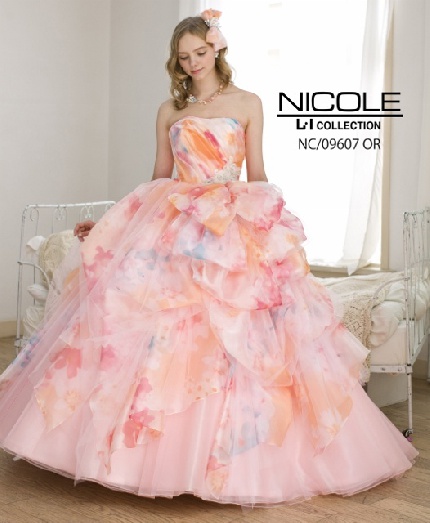 Nicoleオススメカラードレス 公式 滋賀 ウエディングドレス ウエディングコスチュームhirota